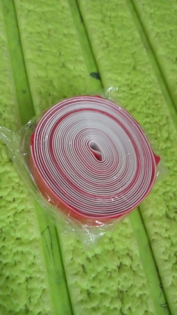 Kitchen Wall Sealing Strip Tape Sink Waterproof and Oil-Proof Caulk Tape Self Adhesive Sealing Tape for Corners and Gaps - Springkart