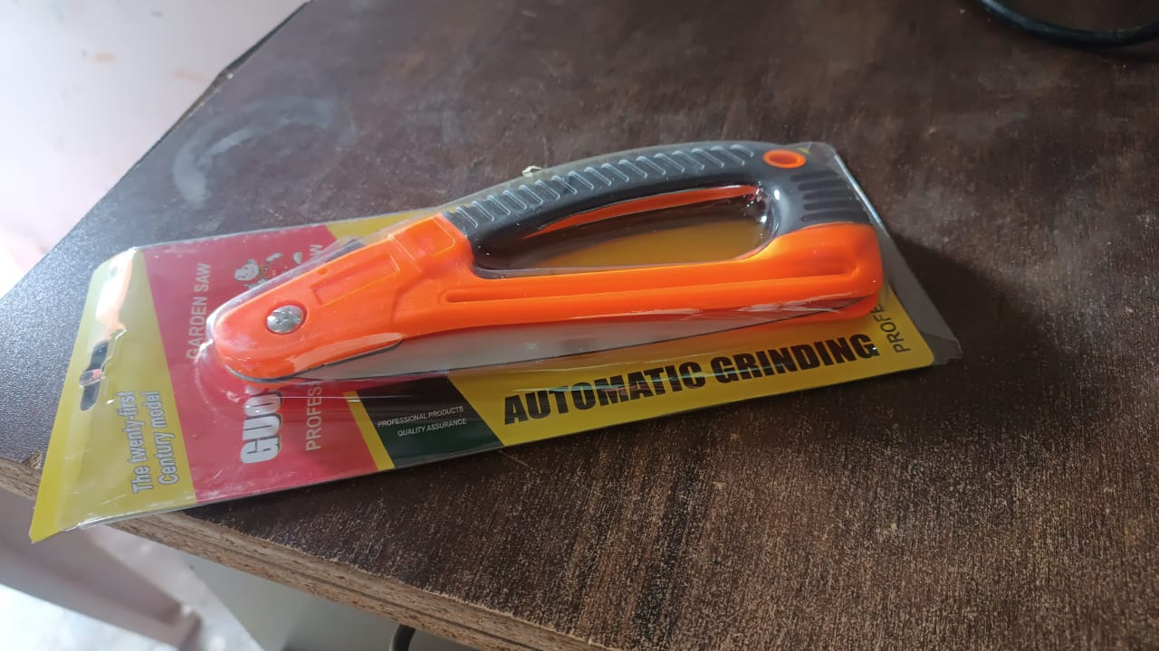15 Inch Mini Pruning Folding Saw (1 Pc) - Springkart