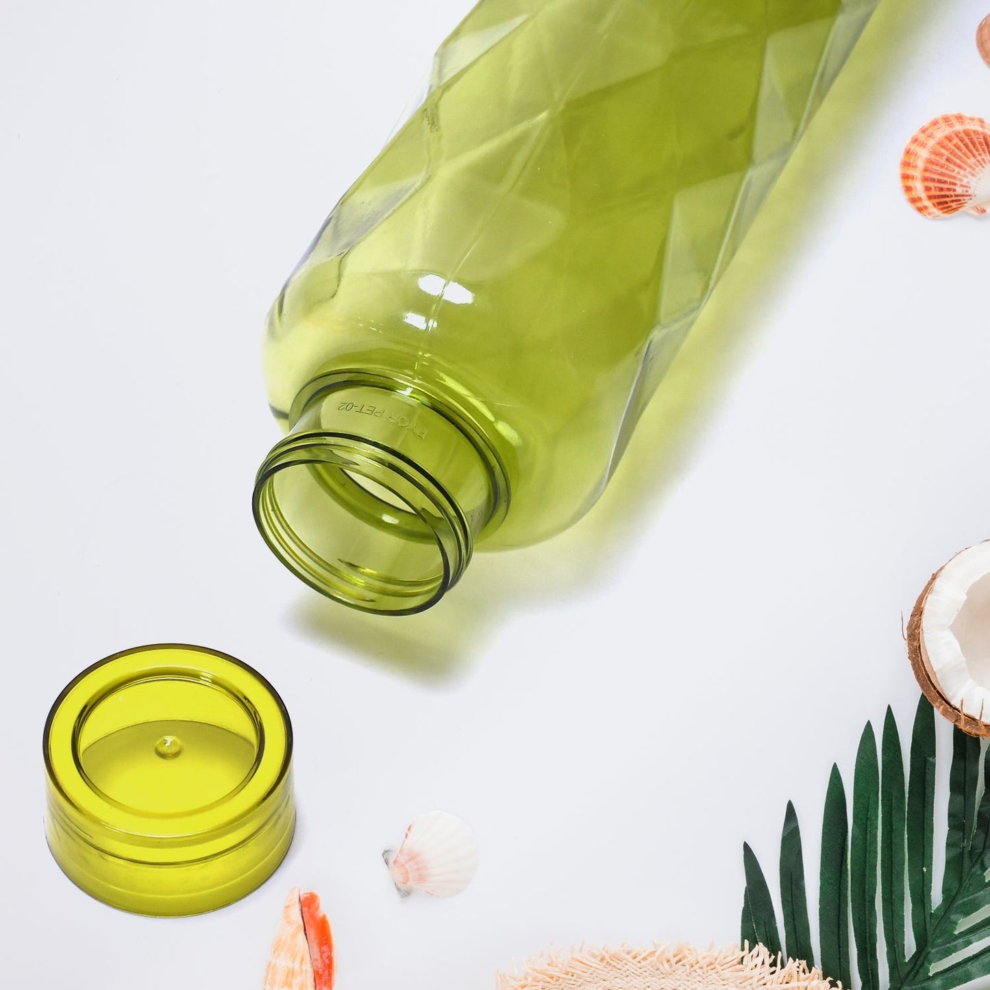 3Pc Set Diamond Cut Bottle Used for storing water and beverages purposes for people. - Springkart