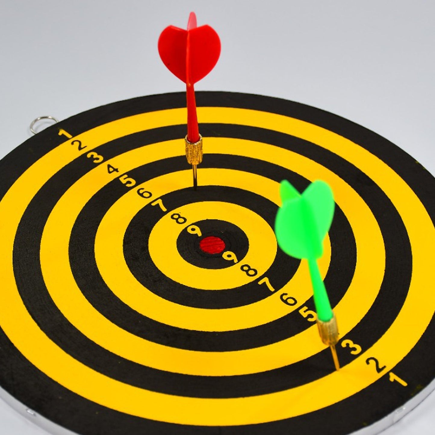 Small Dart Board with 2 Darts Set for Kids Children. Indoor Sports Games Board Game Dart Board Game. - Springkart