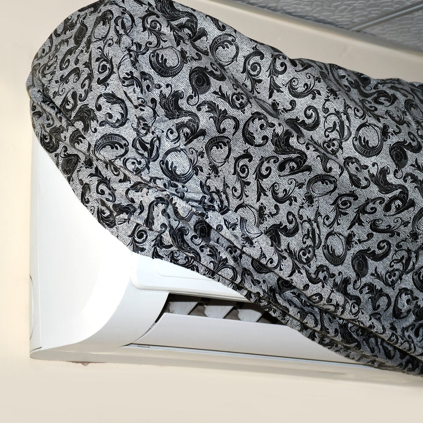 Stretchable AC Cover Protection from Dusts, Insects and Corrosion | Winter Friendly Cover (Mix Design) - Springkart