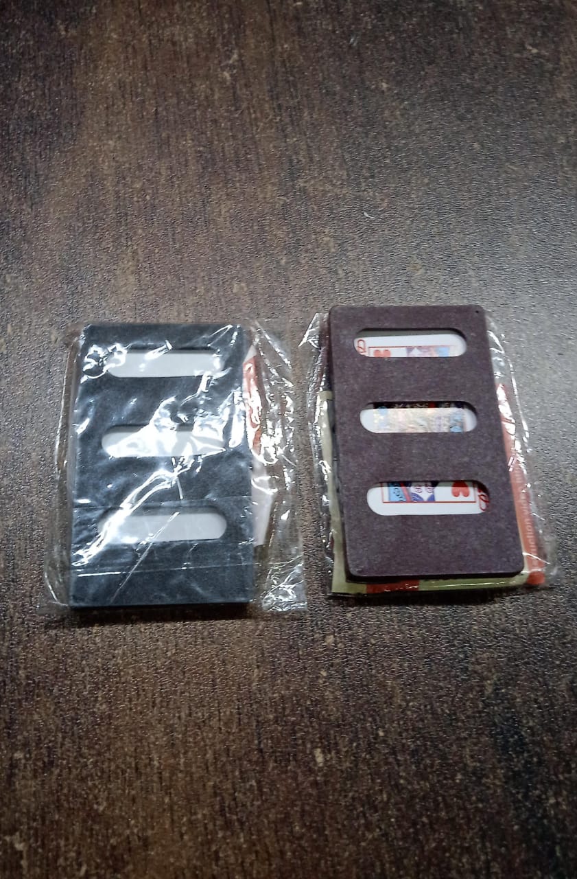 Small Magic Card Frame (1 Pc / Mix Color & Design) - Springkart