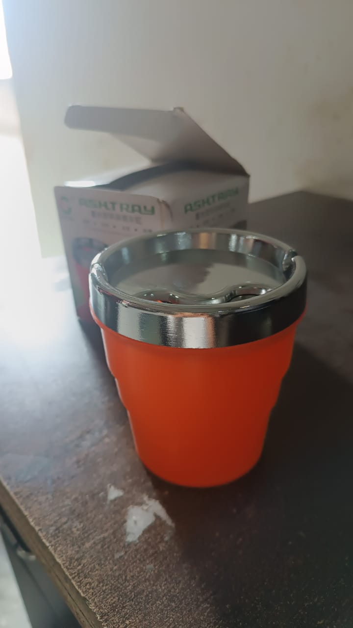 Plastic Car Ashtray Holder Cup with Lid (1 Pc) - Springkart