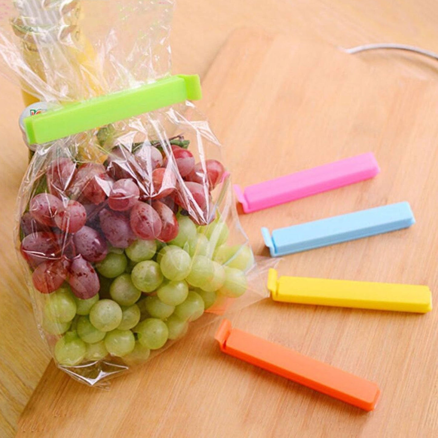 4 Pc Food Sealing Clip used in all kinds of places including household and official, especially for sealing packed food and stuff. - Springkart