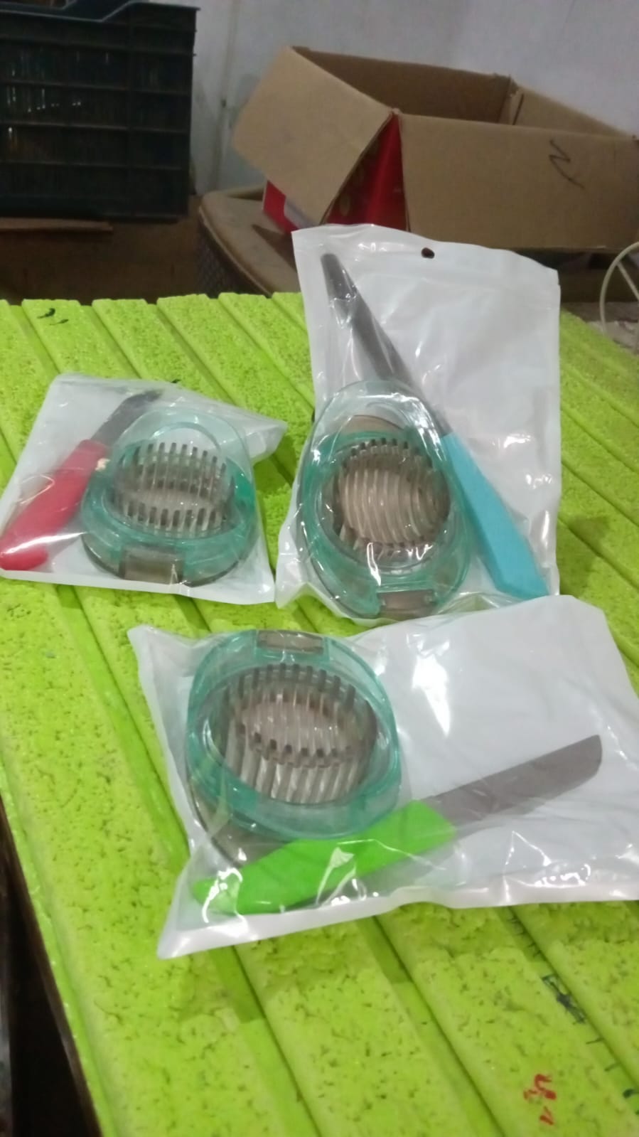 Stainless Steel Egg Slicer & Knife (2 Pc Set / Mix Design) - Springkart