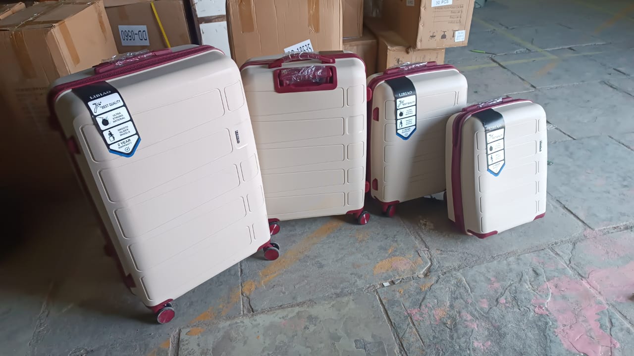 Big 4 in 1 Luggage with Wheels Travel suitcases Set (4 Pcs Set / Different Size) - Springkart