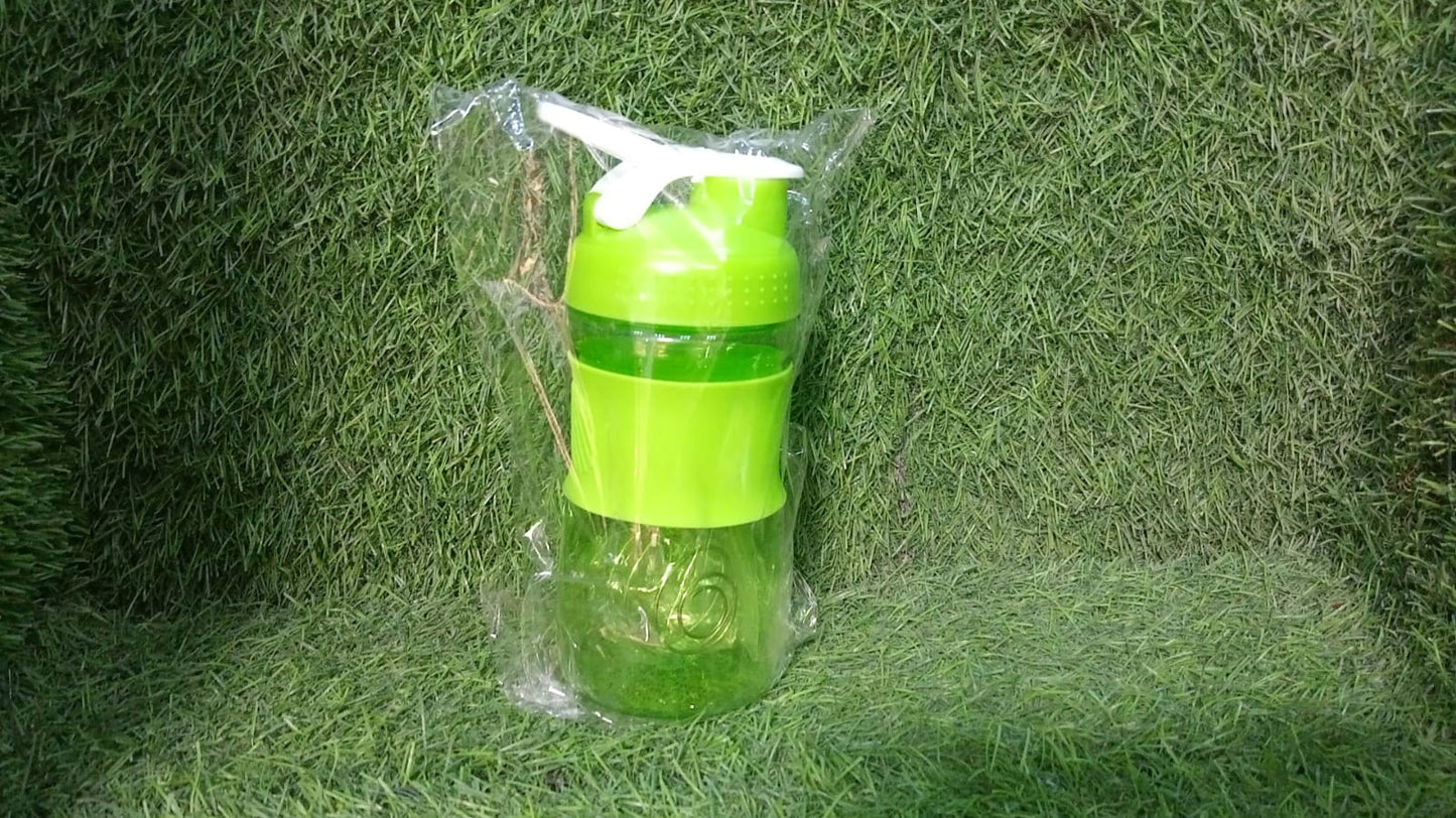 Shaker Bottle for Protein Mixes Pre Workout Shaker Bottles with A Small Stainless Blender Ball and Grip, BPA Free - Springkart