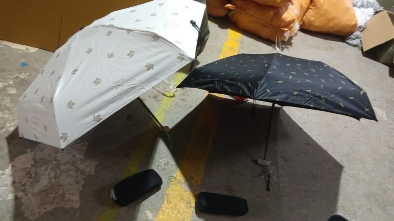 3-Fold Umbrella Summer Sun and Rain Protection Foldable Cute Umbrella || UV Protection Rain Sun Umbrella || Travel Accessories || Umbrella for Children, Girls, and Boys (1 Pc / With Zip Case) - Springkart