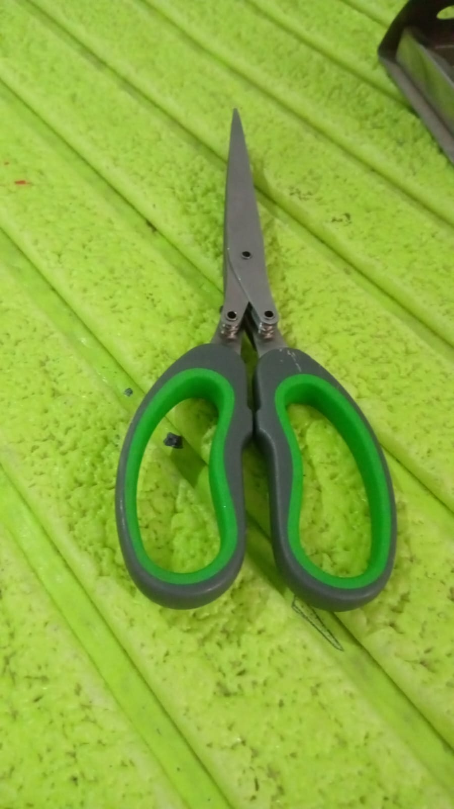 Multifunction Vegetable Stainless Steel Herbs Scissor with 5 Blades (1 Pc) - Springkart