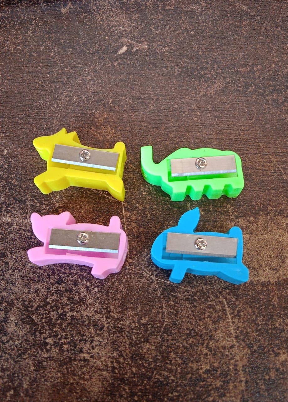 Plastic Small Cute Pencil Sharpener (1 Pc / Mix Design & Color) - Springkart