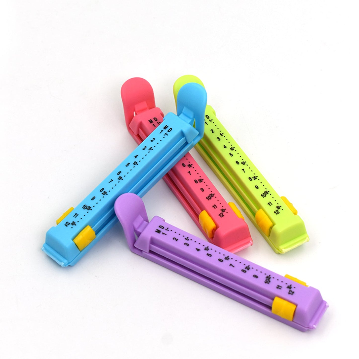 Small Multipurpose Food Snack Plastic Bag Clip Sealer / Packet Sealer Clamps / Manual Vacuum Bag Sealer / Food Pouch Clip / Bag Zipper / Food Clips Sealer for Home Kitchen, Set of 4 (Multicolor) - Springkart