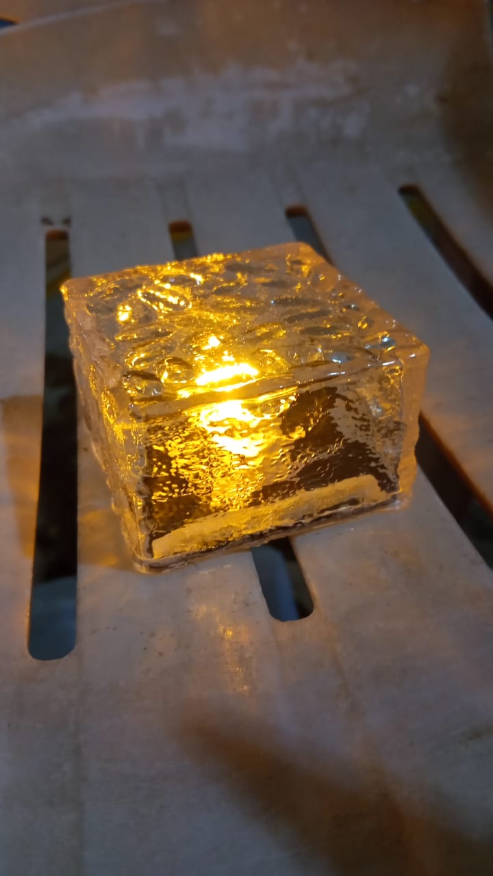 Solar Ice Cube Shaped Garden Light, Ice Cube Shaped Garden Warm Light Outdoor Solar Garden Decorative Lights for Walkway Pathway Backyard Christmas Decoration Parties - Springkart