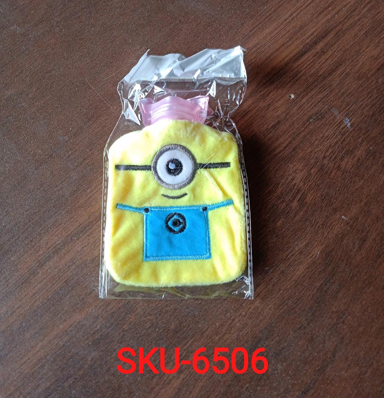 Minions small Hot Water Bag with Cover for Pain Relief, Neck, Shoulder Pain and Hand, Feet Warmer, Menstrual Cramps. - Springkart