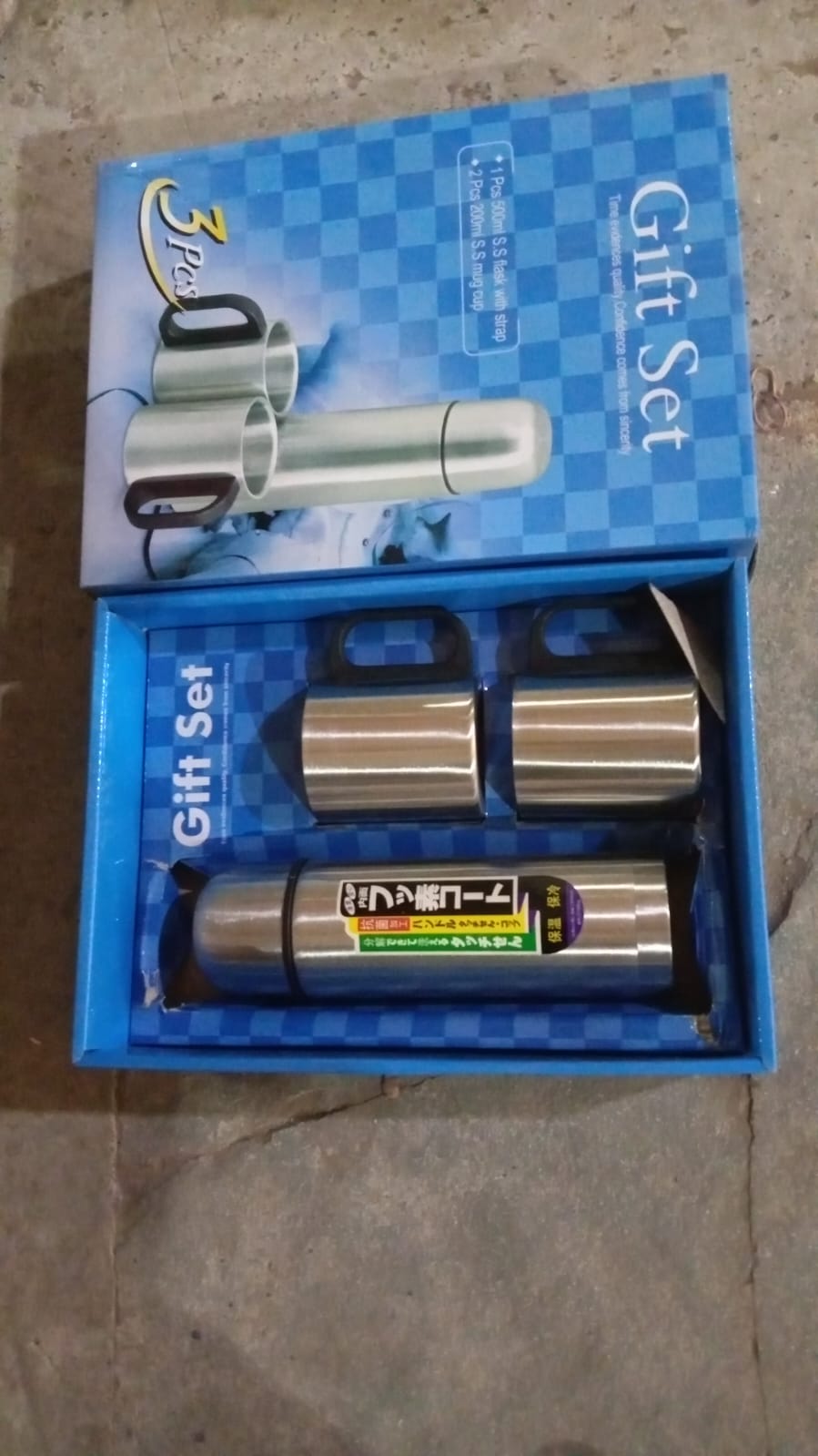 Double Wall Stainless Steel Thermos Flask 500ml Vacuum Insulated Gift Set with Two Cups Hot & Cold, Stainless Steel, Diwali Gifts for Employees, Corporate Gift Item (3 Pcs Set) - Springkart