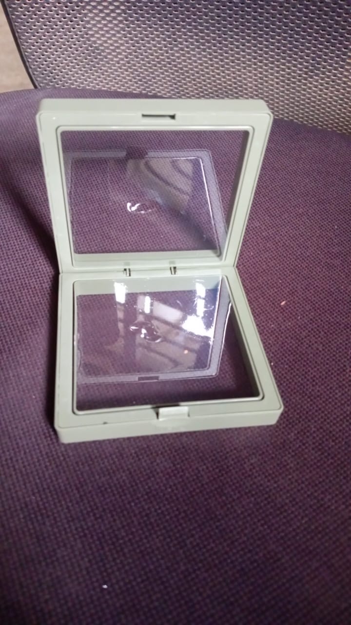Gift Packaging 3D Floating Frame Display Case (1 Pc) - Springkart