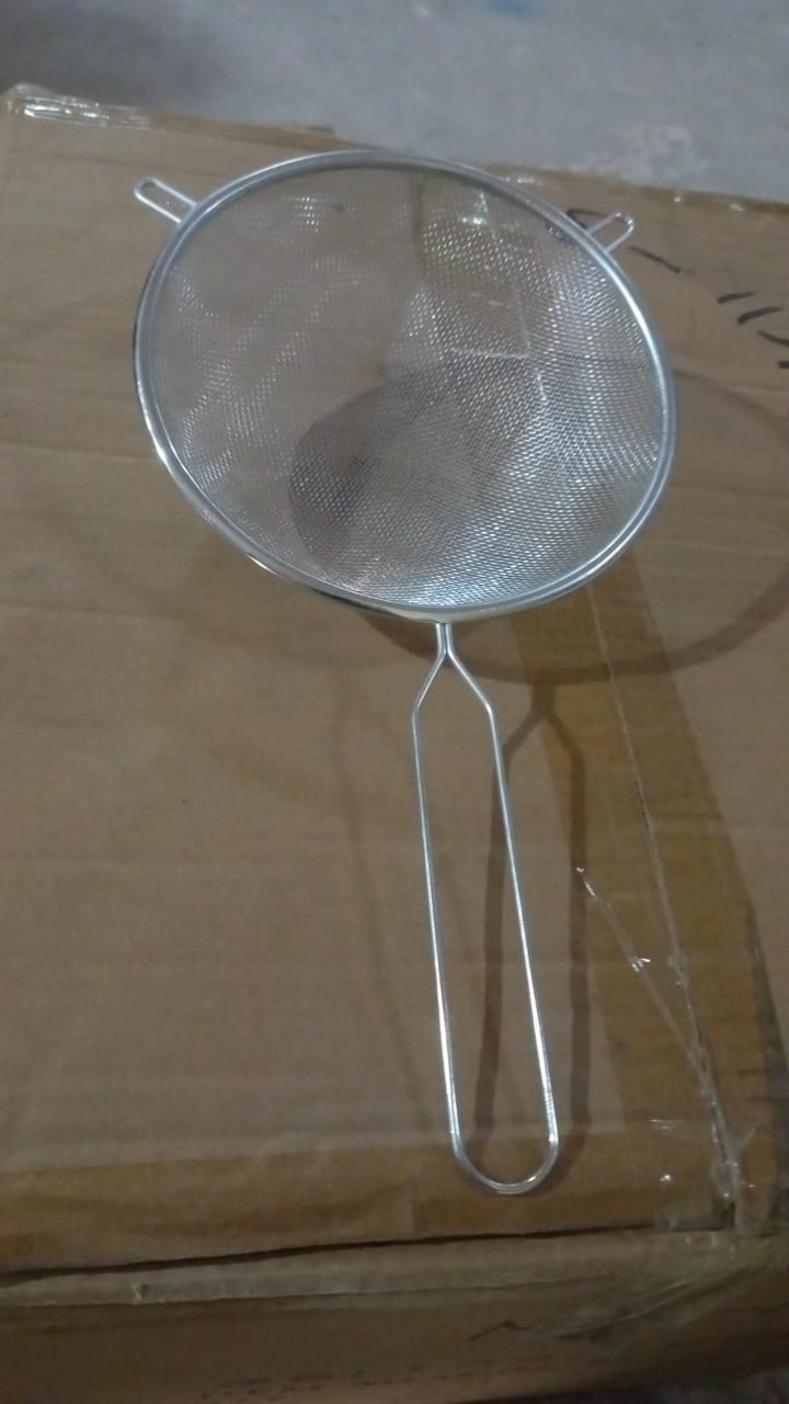Small Mesh Strainer With Handle Stainless Steel Oil Straine, Mesh Sieve Strainer (1 Pc) - Springkart