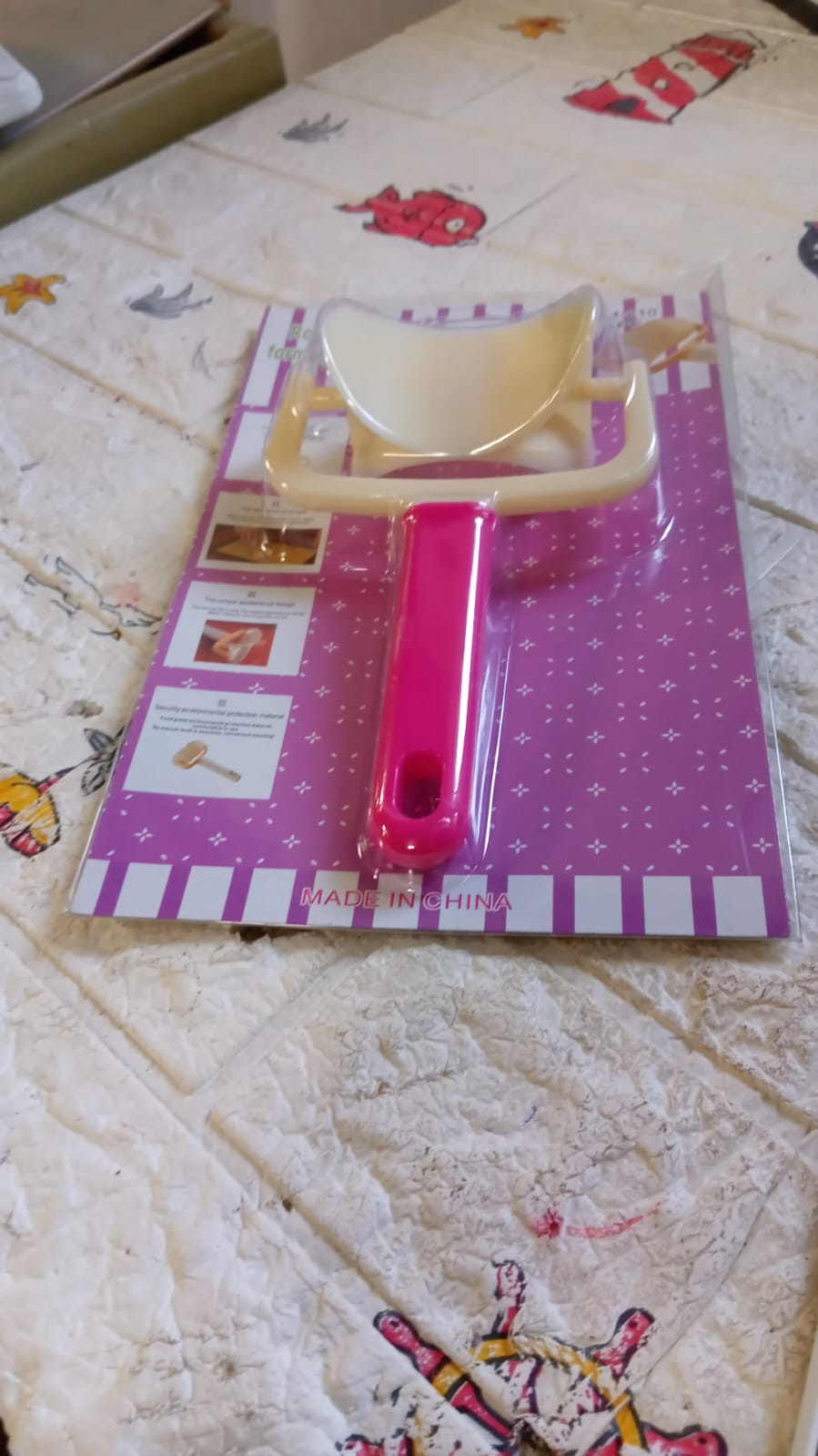 Plastic Round Roll Forming Cutter Cake Ball Tongs and Molds, Puri Cutter, Roller Machine for Baking Tools (1 Pc Mix Color) - Springkart