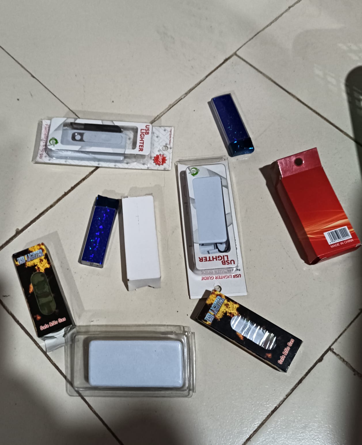 Stylish Electric USB Lighter for Men & Women (Rechargeable, Windproof) - Springkart