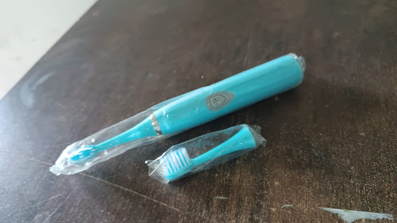 Electric Toothbrush Battery Operate (1 Pc / Battery not included) - Springkart