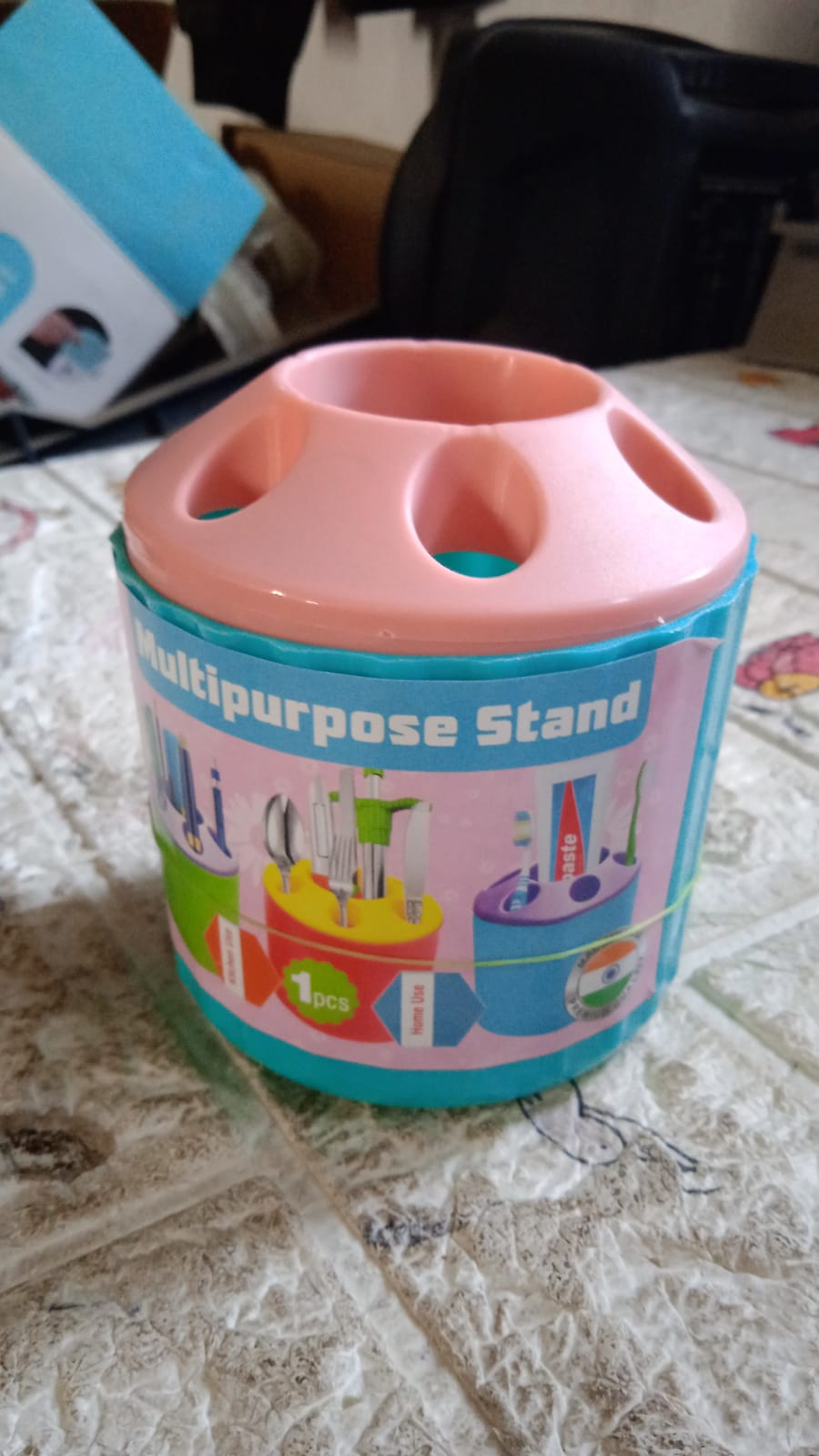 Plastic Round Multi-Purpose Toothpaste Stationary Pen Pencil Holder, Mini Desk Office Desktop Stationery Organizer Bathroom Shelves for Adults Multifunctional (1 Pc) - Springkart