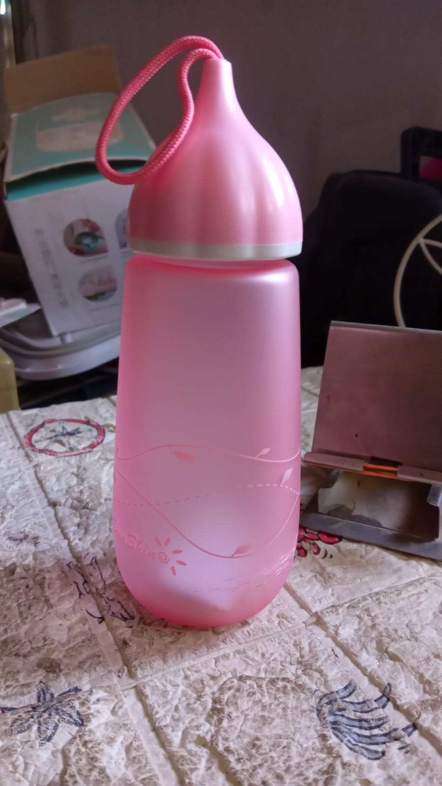 Unique Shape Premium Plastic water bottle With Dori Easy to Carry leakproof BPA-free, water Plastic water bottle for children, Home, School (1 Pc / 550 ML) - Springkart