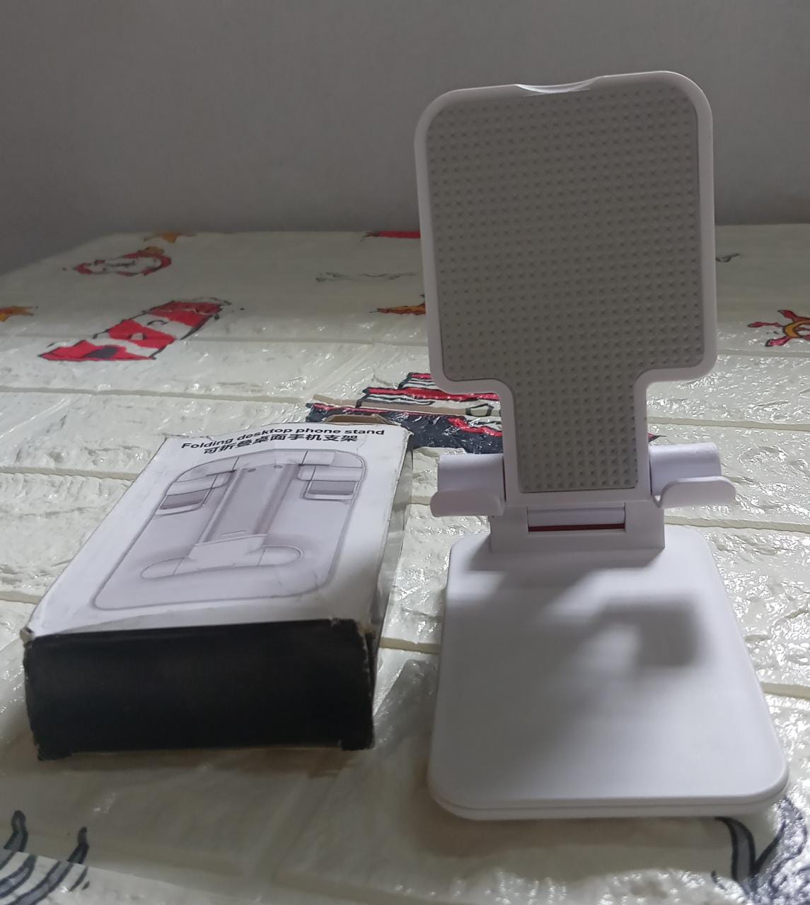 Foldable Mobile Stand with Angle Adjustable Desktop Table Mobile Holder - Springkart