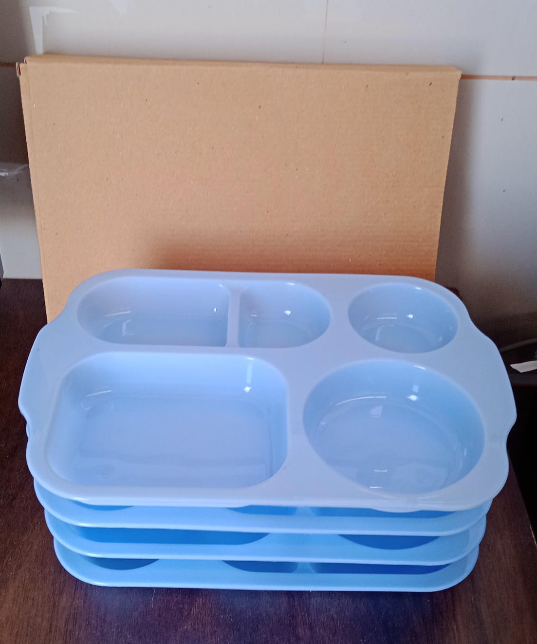 Divided Plates, 5 Compartments 32 CM Split Plates, Shatterproof Separating Plates For Kids And Adults, Microwave and Dishwasher Tableware Set, Multi-Colour, Modern (4 Pc Set) - Springkart