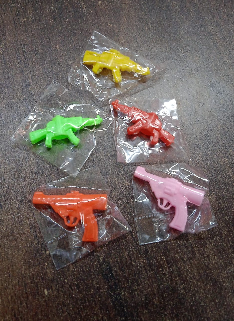 Gun Shape Pencil Top For Kids Office, Small Gun Toy (1 Pc / Mix Colour & Design) - Springkart