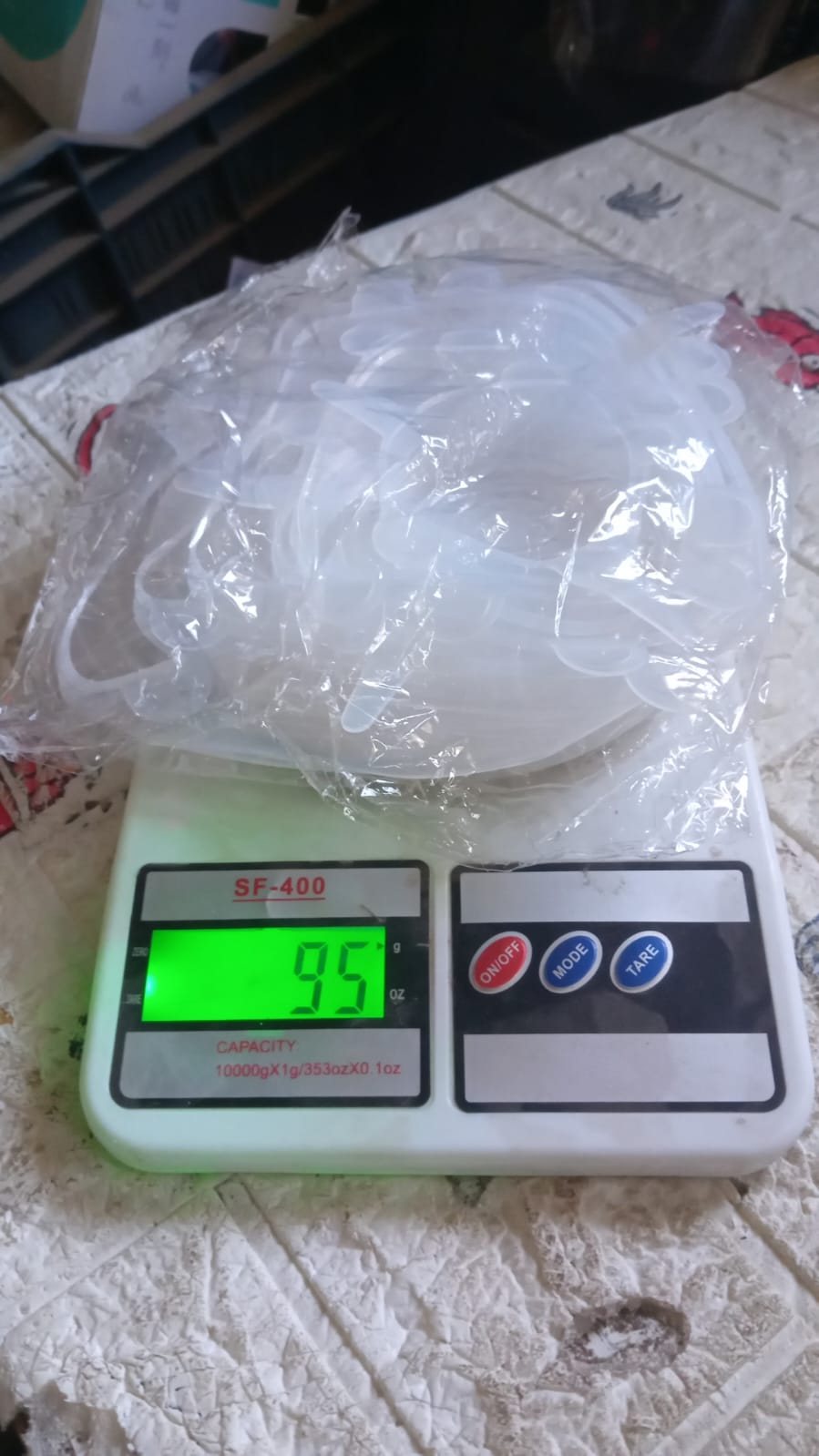 Silicone Stretch Lids, Food Cover For Freezer Microwave Oven Safe Fresh-Keeping Flexible Covers for Utensils, Dishes, Plates Jars, Cans, Mugs, Bowl Covers Food Safety Seal Lids (6 Pcs Set /95 Gm ) - Springkart