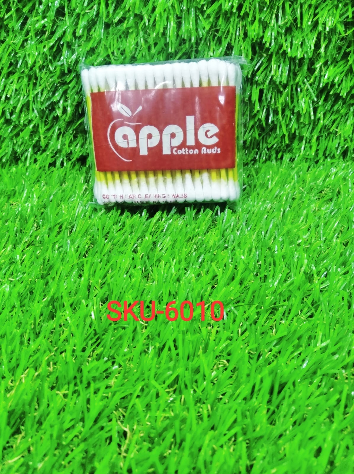 Small Cotton Buds for ear cleaning, soft and natural cotton swabs (100 per pack) - Springkart