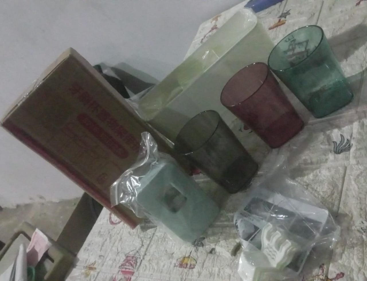 Wall Mount Toothbrush Holder with 3 Cups Automatic Toothpaste Holder Multi-Functional Kids Favorite Candy Toothbrush Holder Bathroom Accessories Organizer Rack - Springkart