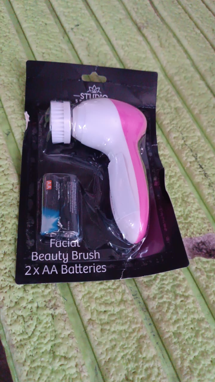 Facial Beauty Brush, Face Massager (1 Pc / With 2 AA Battery Included) - Springkart