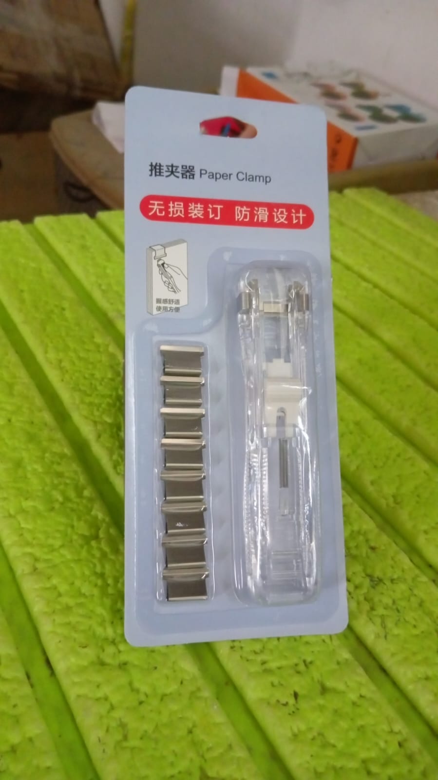 Portable Paper Clamp With 16 Pcs Clip Dispenser Handheld Paper Fast Clam (1 Set) - Springkart