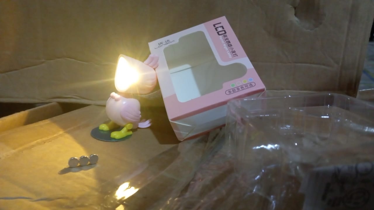 Magnetic Parrot Shape Night lamp (Battery Included / 1 Pc) - Springkart
