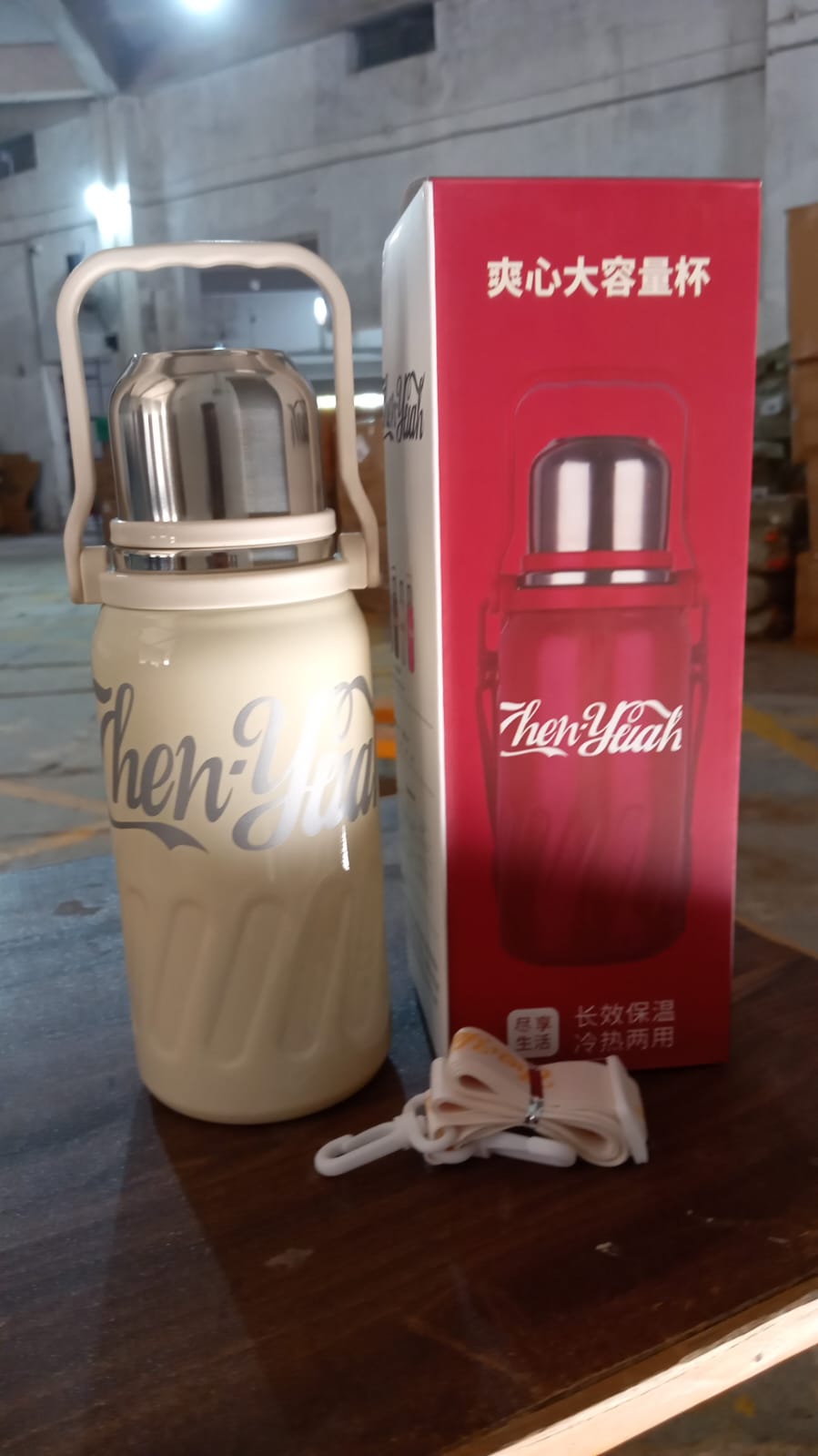 Stainless Steel Vacuum Insulated Water Bottle | Leak Proof Flask for Tea Coffee | With Steel Cup - Springkart
