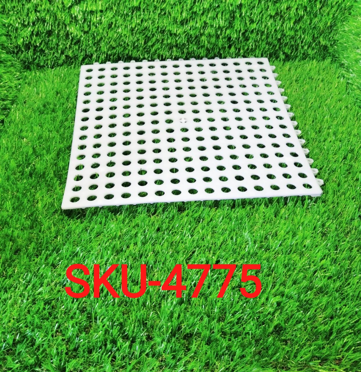 Bath Anti Slip Mat Used while bathing and toilet purposes to avoid slippery floor surfaces. - Springkart