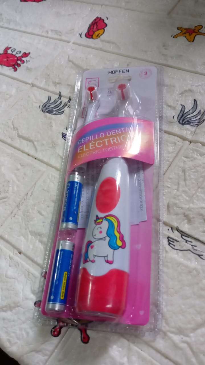 Electric Toothbrush for Kids and Adults Travel Portable Toothbrush With Extra 1 Brush Heads With 2 Battery - Springkart