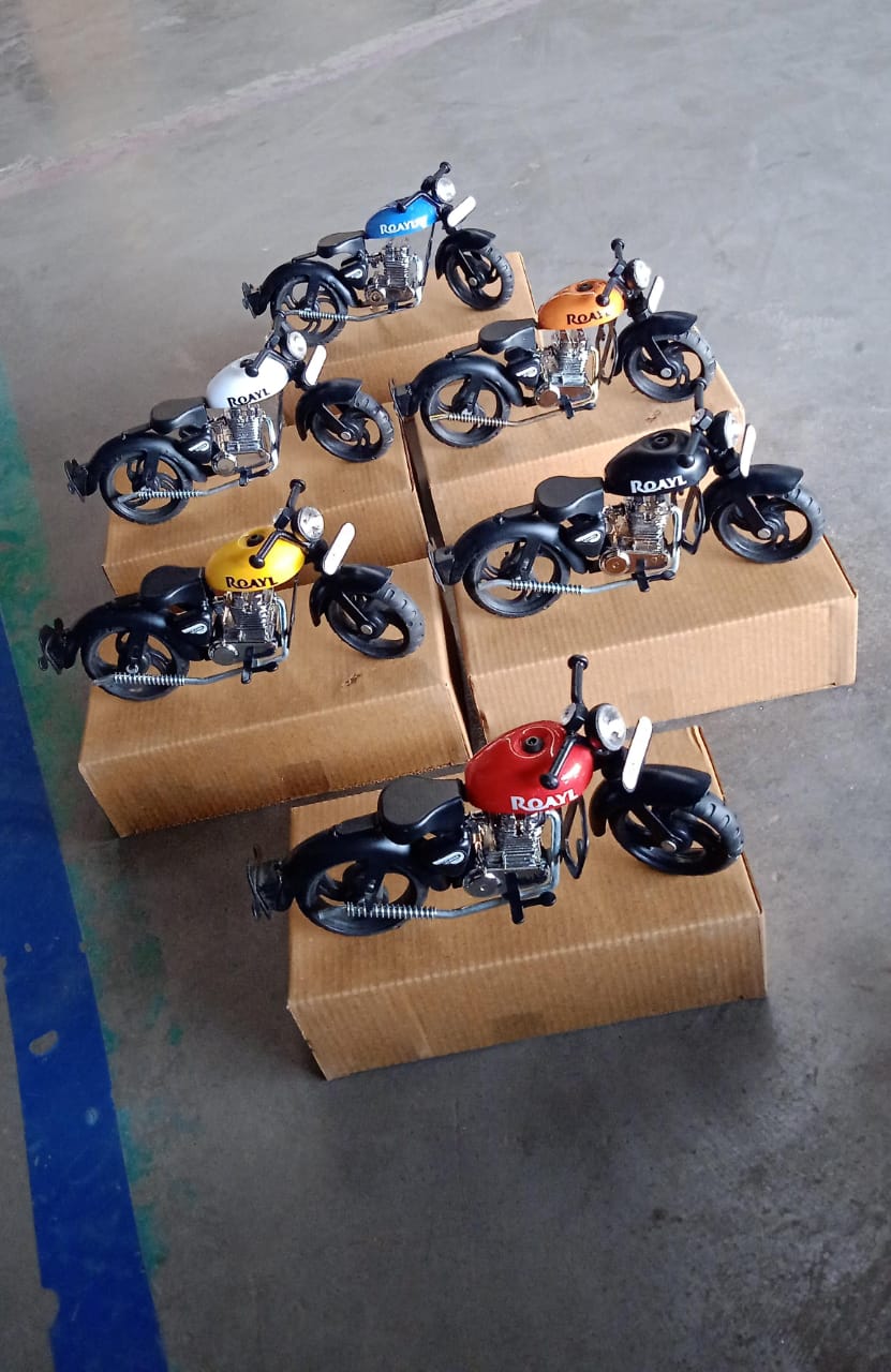 Metal Bullet Bike Toy Model for Kids with Side Stand (1 Pc / Mix Color) - Springkart