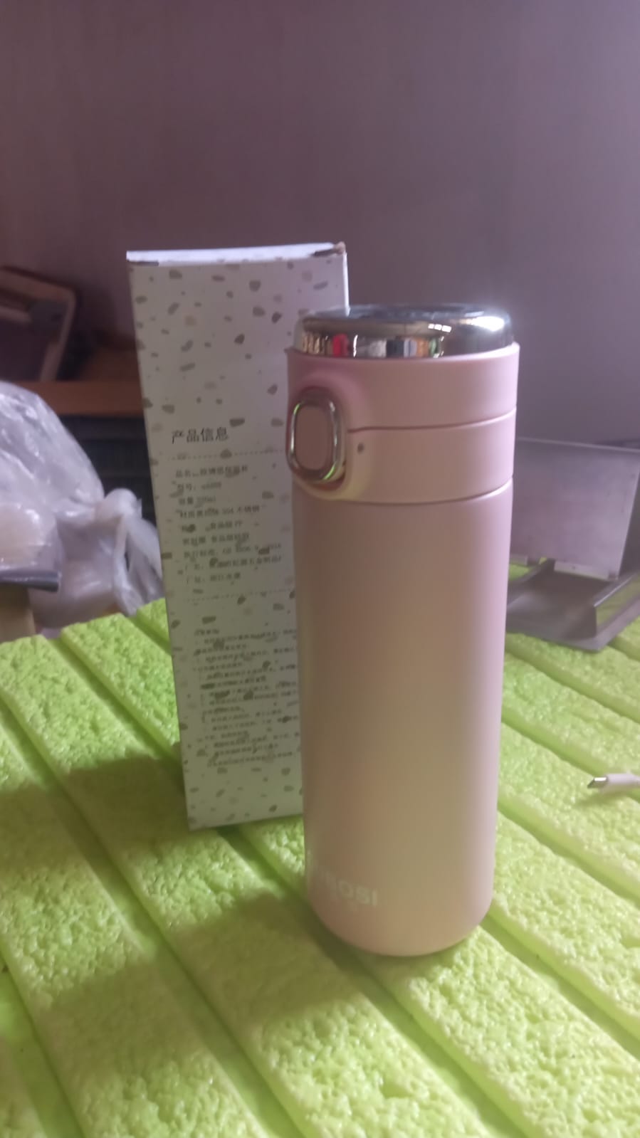 Smart Vacuum Insulated Water Bottle with LED Temperature Display, Cold & Hot | Leak Proof | Office Bottle | Gym | Home | Kitchen | Hiking | Trekking | Travel Bottle (Mix Color & Design / 320 ML) - Springkart