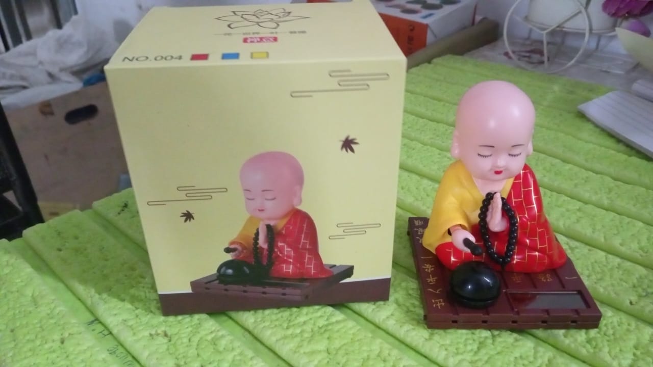 Solar Powered Sitting Buddha Statue, Moving Head and Hand (1 Pc / Big) - Springkart