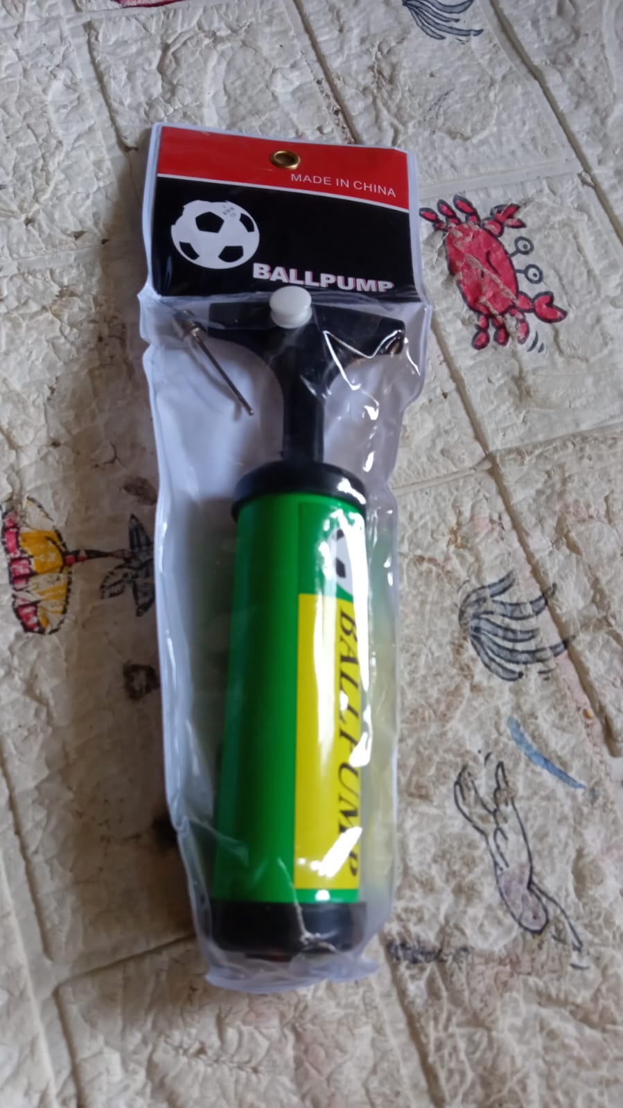 Inflator Air Ball Pump Soft Bouncing Ball Development Kids Toy, Sports Plastic Pump for Soccer, Basketball, Football, Volleyball Ball (17 Cm) - Springkart