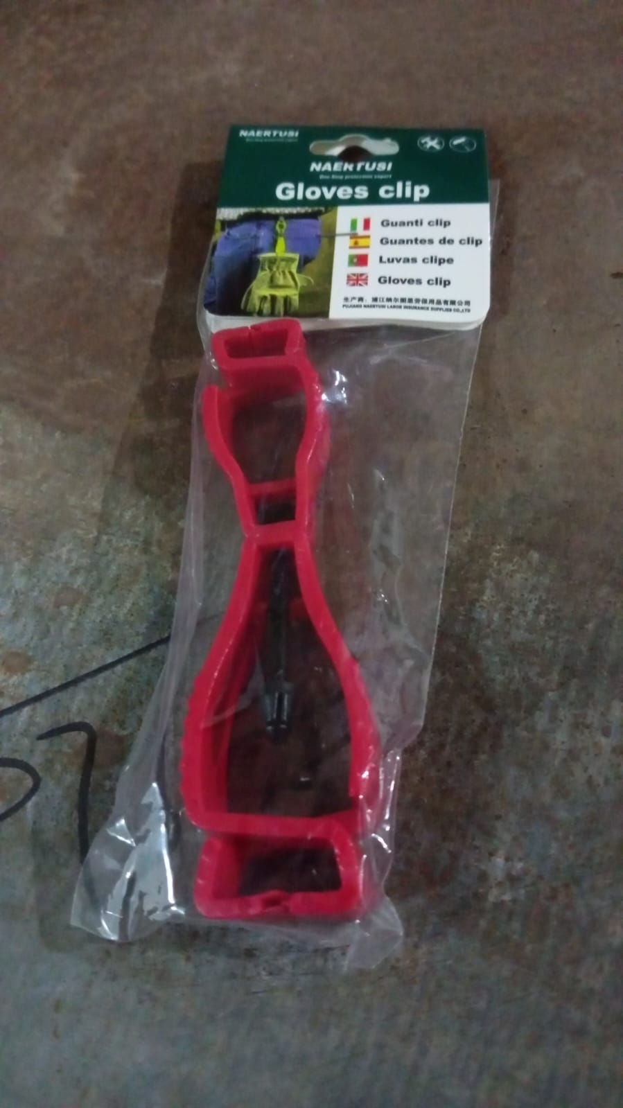 Multifunctional Glove Clip Holder (1 Pc) - Springkart