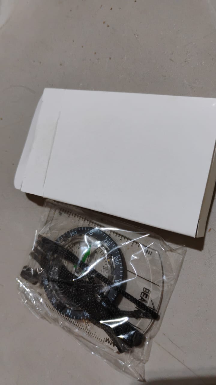 Plastic Compass for Travel Outdoor Compass (1 Pc) - Springkart
