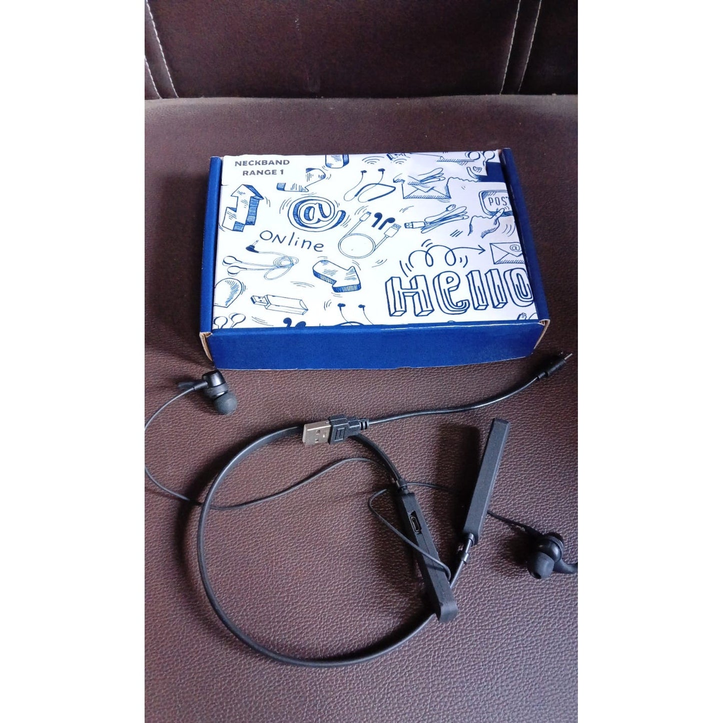 Wireless Bluetooth Earphone with Mic and Call Function With Micro USB (1 Pc) - Springkart