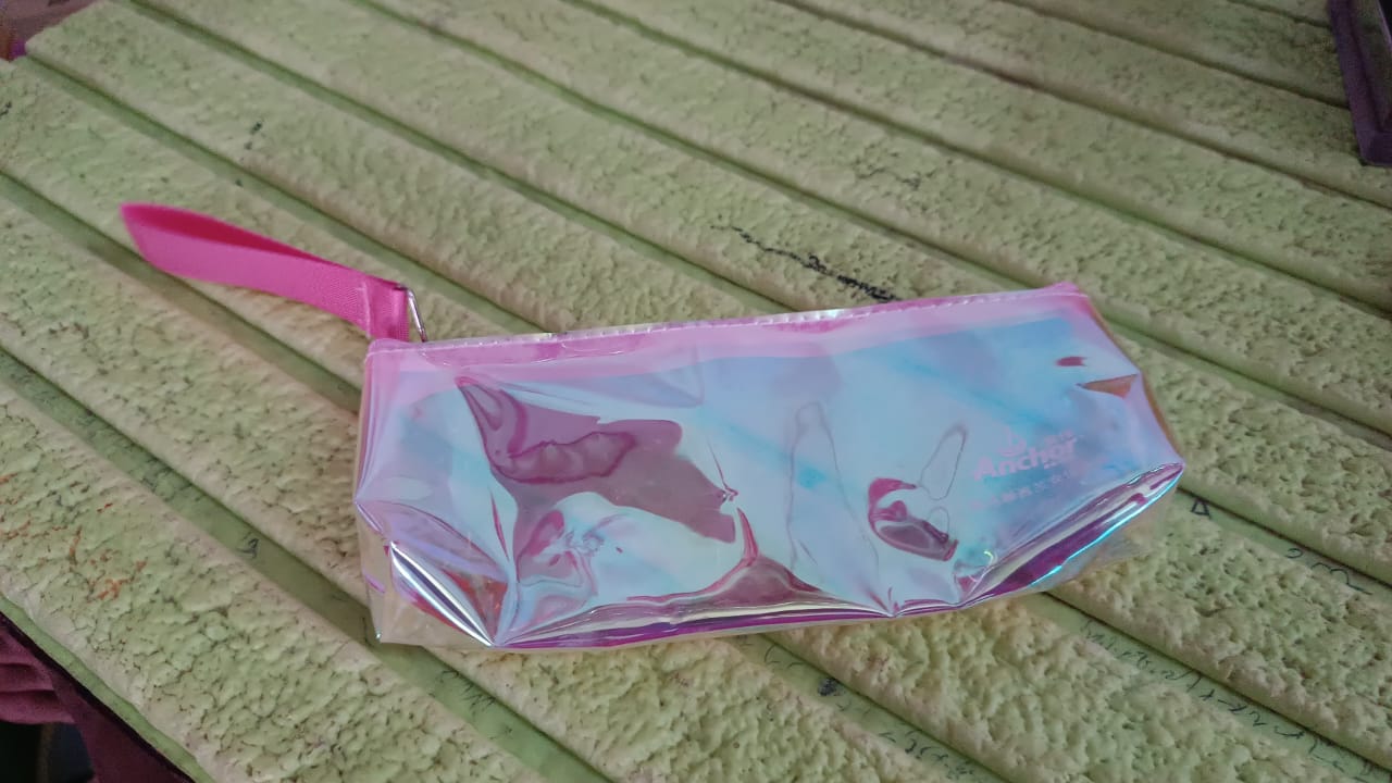 Transparent Pencil Pouch / Case PVC Waterproof Pen Bag With Carry trap (1 Pc) - Springkart