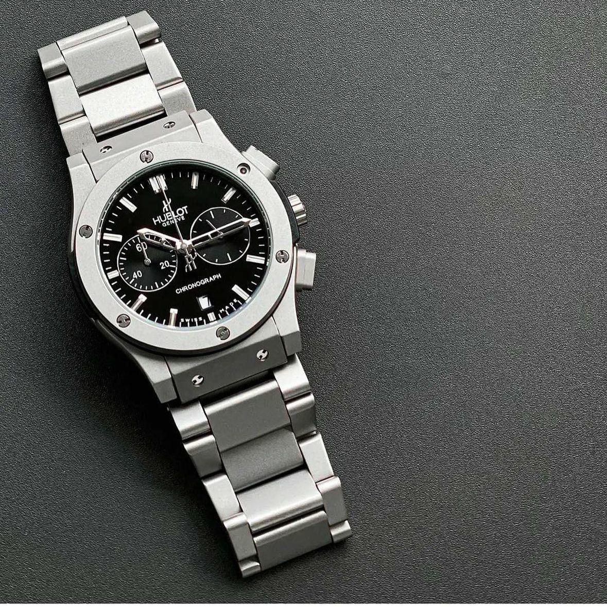 Hublot Big Bang shining Full Black, iconic Metallic Strap collection