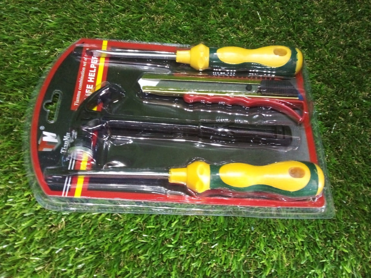 4 Pc Helper Tool Set used while doing plumbing and electrician repairment in all kinds of places like household and official departments etc. - Springkart
