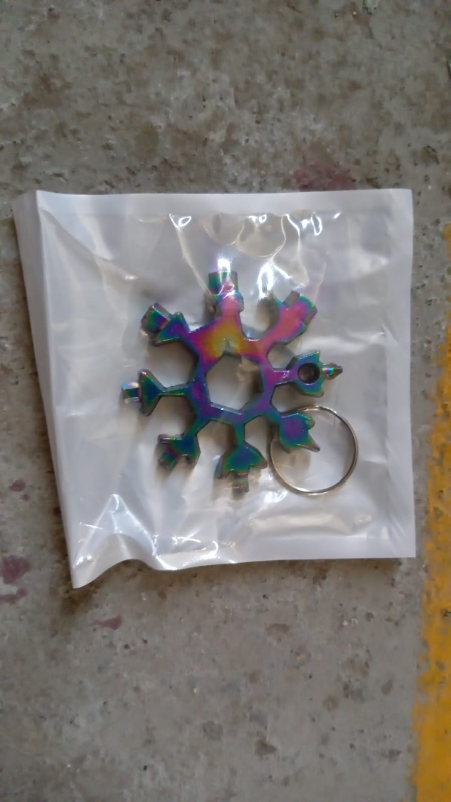 Durable & Portable 18 in 1 Snowflake Multi-Tool, Snowflake Bottle Opener Flat Phillips Screwdriver Kit Wrench - Springkart