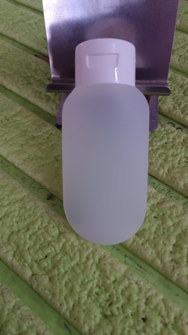 Small Plastic Travel Bottle Set, Travel Shampoo and Conditioner Bottles (1 Pc / 60 ML Approx / Mix Color) - Springkart