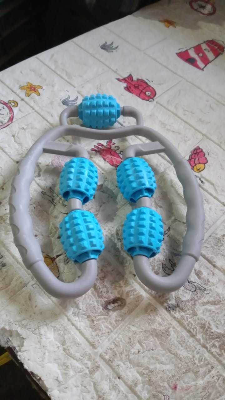 Muscle Massage Roller, 5 Wheels Relieve Soreness Leg Muscle Roller Fitness Roller Muscle Relaxer Massage Roller Ring Clip All Round Massaging Uniform Force Elastic PP Drop Shaped for Home Use (1 Pc) - Springkart